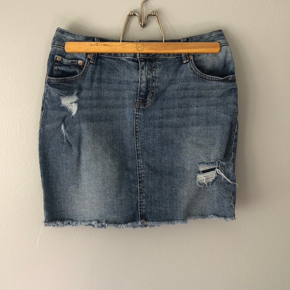 Maurices distressed denim skirt
